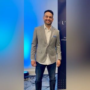 Meet your Posher, Jason